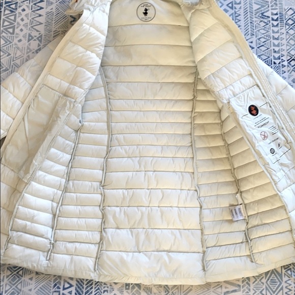 Ultra Light White Puffer Jacket - Picture 7 of 10